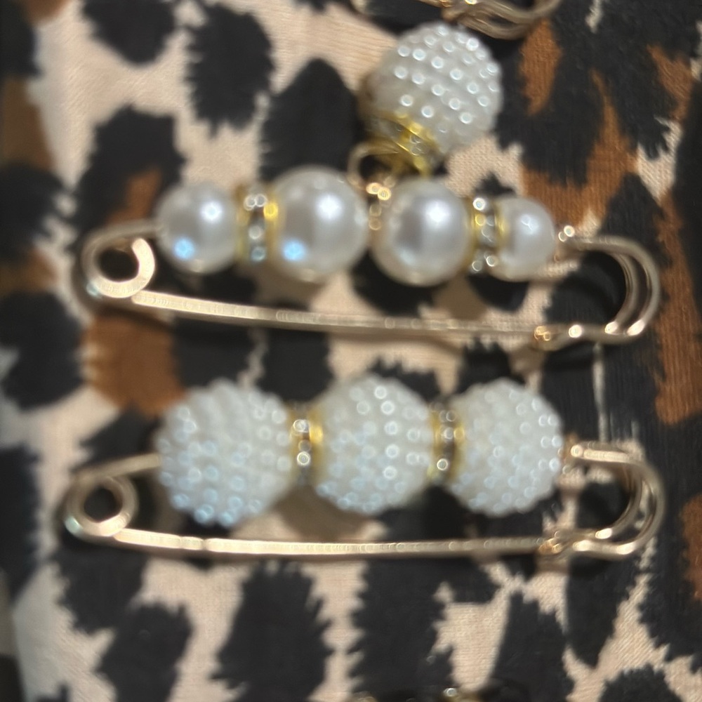 Chic Multi ColorBeaded Brooch Set - Picture 5 of 8